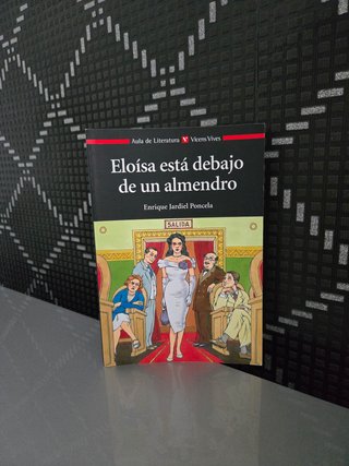 Eloísa está debajo de un almendro