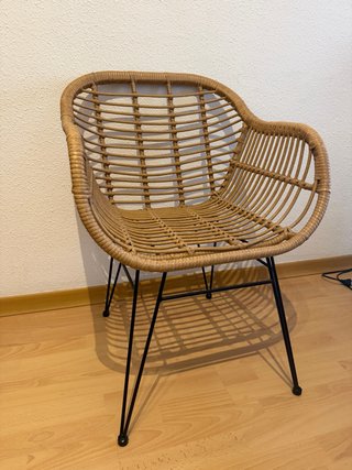 2 Sillas Ratan Marrón y metal negro. Estilo sklum
