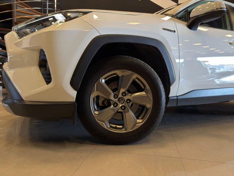 Toyota RAV4 2.5l 220H Advance 4WD (2021) 2021, foto 2