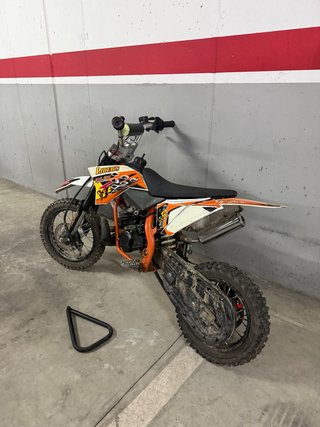 Moto infantil IMR MX 50 en color naranja y blanco