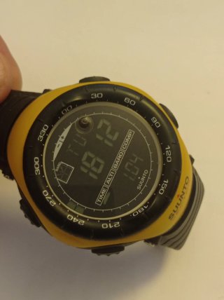 orologio vintage Suunto Vector