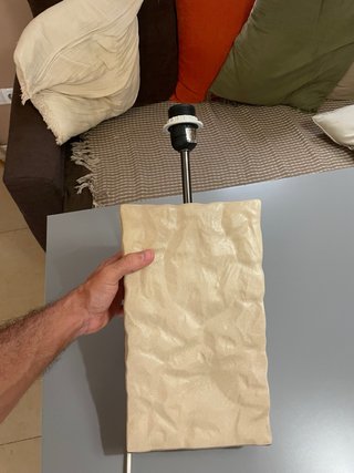 Pie de lámpara texturizado