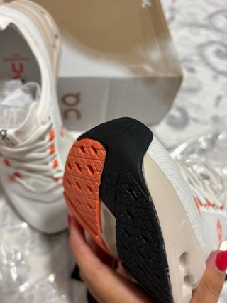 Zapatillas Running On Cloudsurfer Max