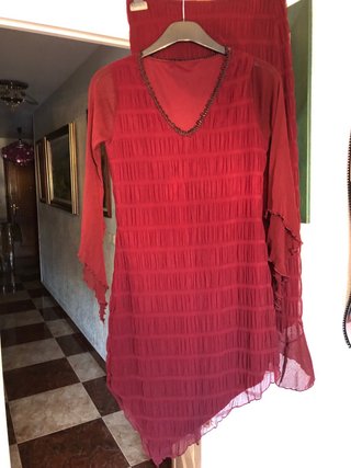 Conjunto blusa y falda gasa tul burdeos