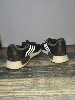 Zapatillas Adidas NMD R1 Negras/Grises