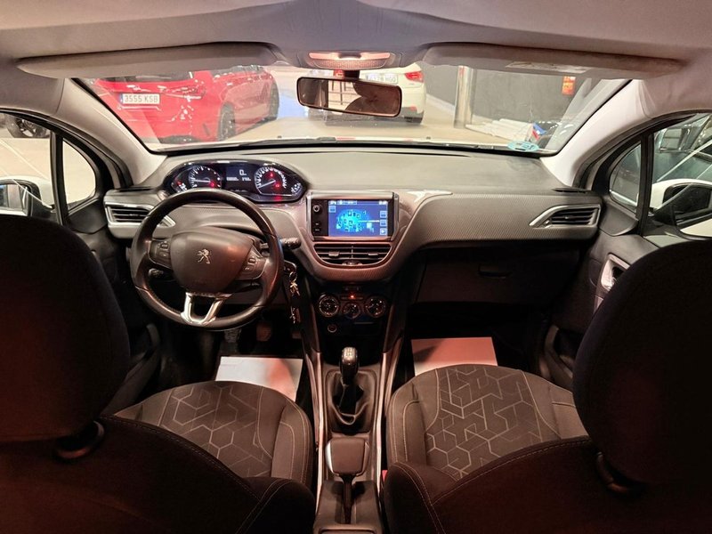 Peugeot 2008 1.2 VTI Active 2014, foto 6