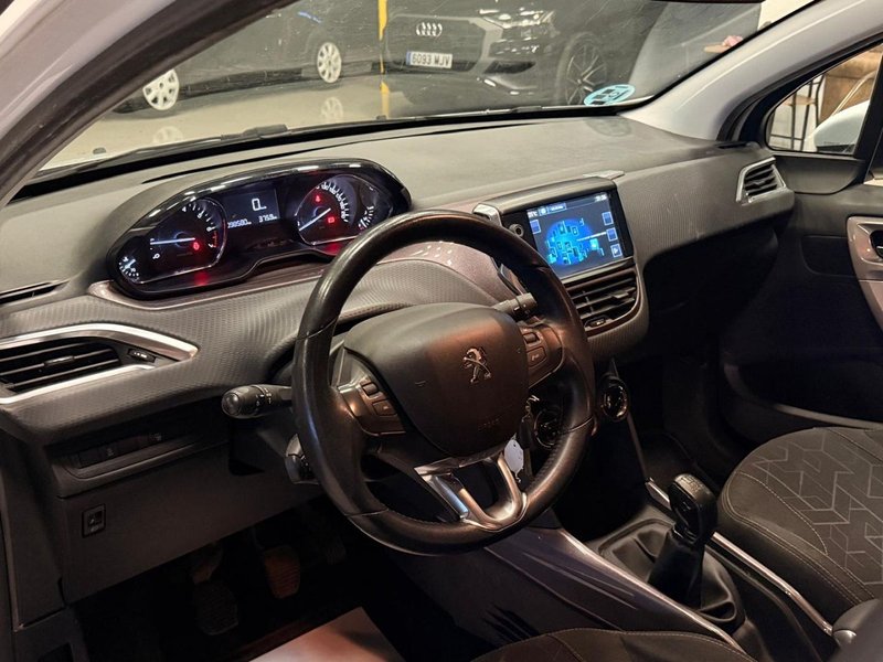 Peugeot 2008 1.2 VTI Active 2014, foto 7