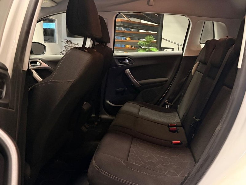 Peugeot 2008 1.2 VTI Active 2014, foto 18