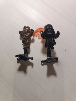 2 Figuras Star Wars Kinder Sorpresa