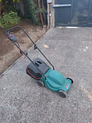 Cortacésped Bosch Rotak 32