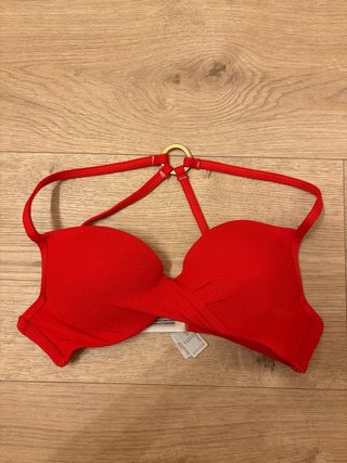 Parte de arriba bikini rojo con relleno