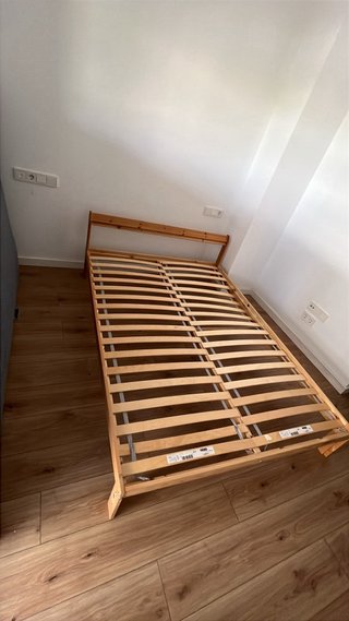 Cama IKEA Neiden