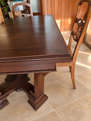 Mesa de Comedor con 6 Sillas de Madera