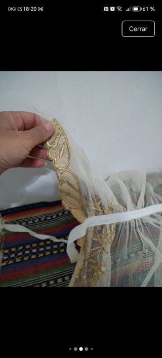 Manteletas preciosas de Fallera Adulta en Oro.