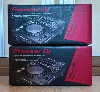 Pioneer XDJ-700 (Pareja) con Decksavers