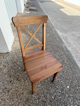 Sillas de madera estilo rústico