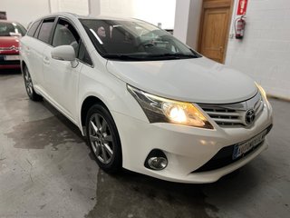 TOYOTA AVENSIS 2.2 ADVANCE CROSS