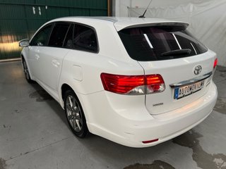 TOYOTA AVENSIS 2.2 ADVANCE CROSS
