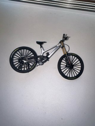 Maqueta de bicicleta de montaña