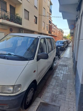 Nissan Serena 1999