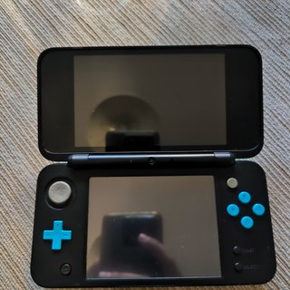 Nintendo 2DS XL Azul y Negra