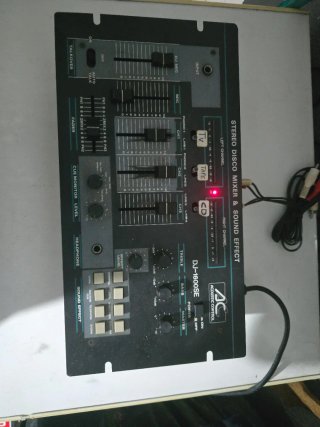 Mesa de Mezclas DJ Acoustic Control DJ-1600SE
