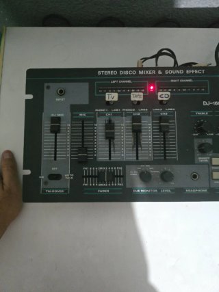 Mesa de Mezclas DJ Acoustic Control DJ-1600SE