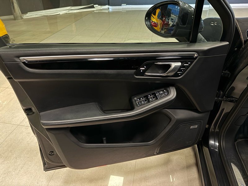 Porsche Macan Turbo 2017, foto 4