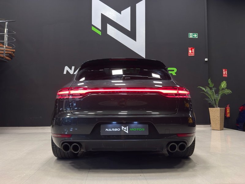 Porsche Macan Turbo 2017, foto 16
