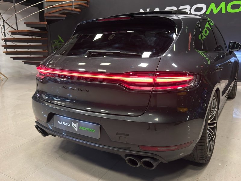 Porsche Macan Turbo 2017, foto 17