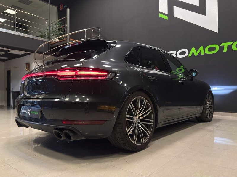 Porsche Macan Turbo 2017, foto 18