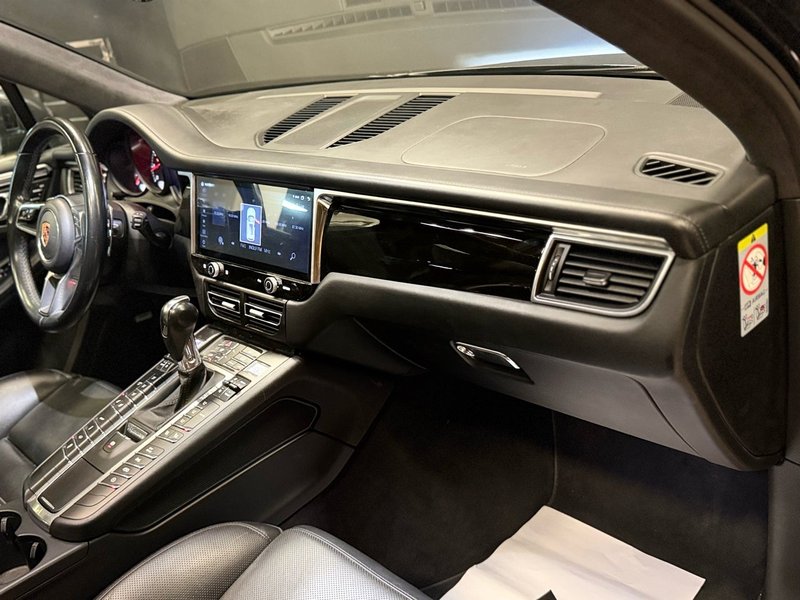 Porsche Macan Turbo 2017, foto 20