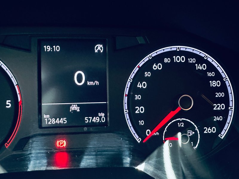 Volkswagen T-Roc Advance Style 2.0 TDI (2021) 2021, foto 31