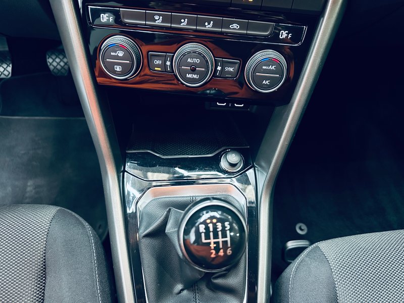 Volkswagen T-Roc Advance Style 2.0 TDI (2021) 2021, foto 34