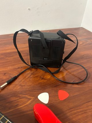 Guitarra Eléctrica Infantil con Amplificador