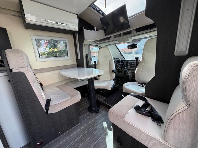 AUTOCARAVANA ROLLER TEAM 6,5m