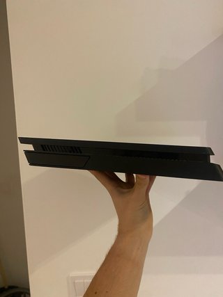 PS4 Slim 500GB + 2 Mandos + Juegos