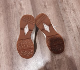 Zapatillas Skechers Beige/Blancas Talla 36