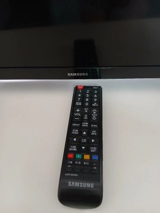 TV Samsung 32 Negra