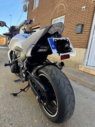 Kawasaki Z750 Blanca