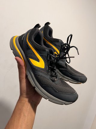 Zapatillas Kiprun Gris y Amarillo