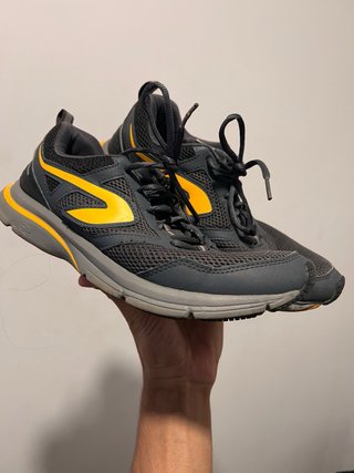 Zapatillas Kiprun Gris y Amarillo