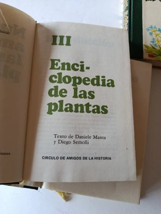 Colección "Nuestras amigas las plantas". 3 libros