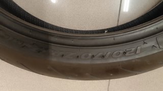 Neumático Pirelli Diablo Rosso III 120/70 ZR17