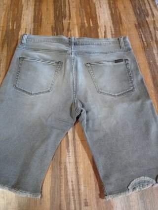 Pantalón corto Carhartt gris