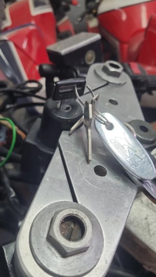 CLAUSOR GSXR SLABSIDE.