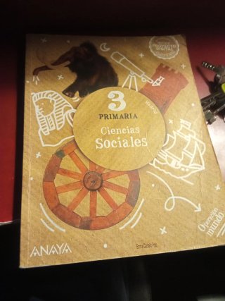 Ciencias Sociales 3.