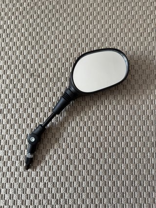 Retrovisor derecho moto