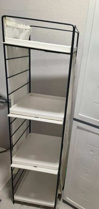Estantería Metálica Blanca y Negra