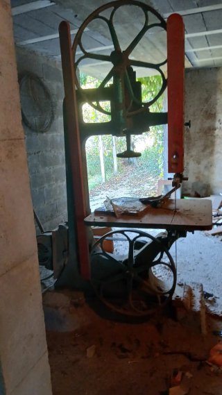 Sierra de cinta trifásica industrial